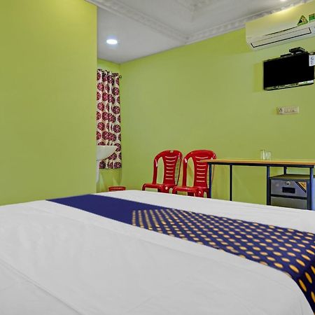 Hotel O Ss Residency Punalur Exteriör bild